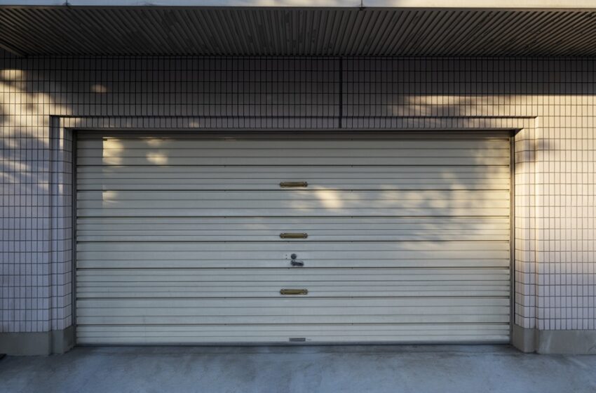  The Art Of Garage Door Design & Functionality